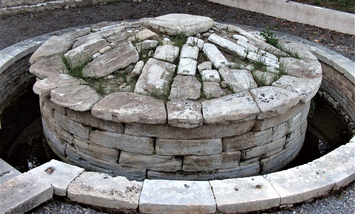 Tomb of Menekrates in Corfu